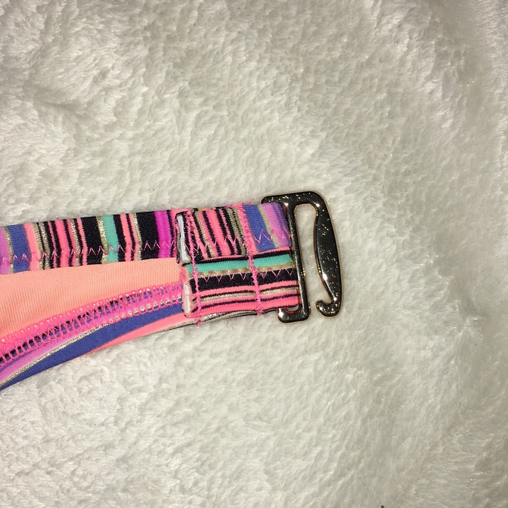 NWOT VS SWIM TOP - Picture 5 of 7